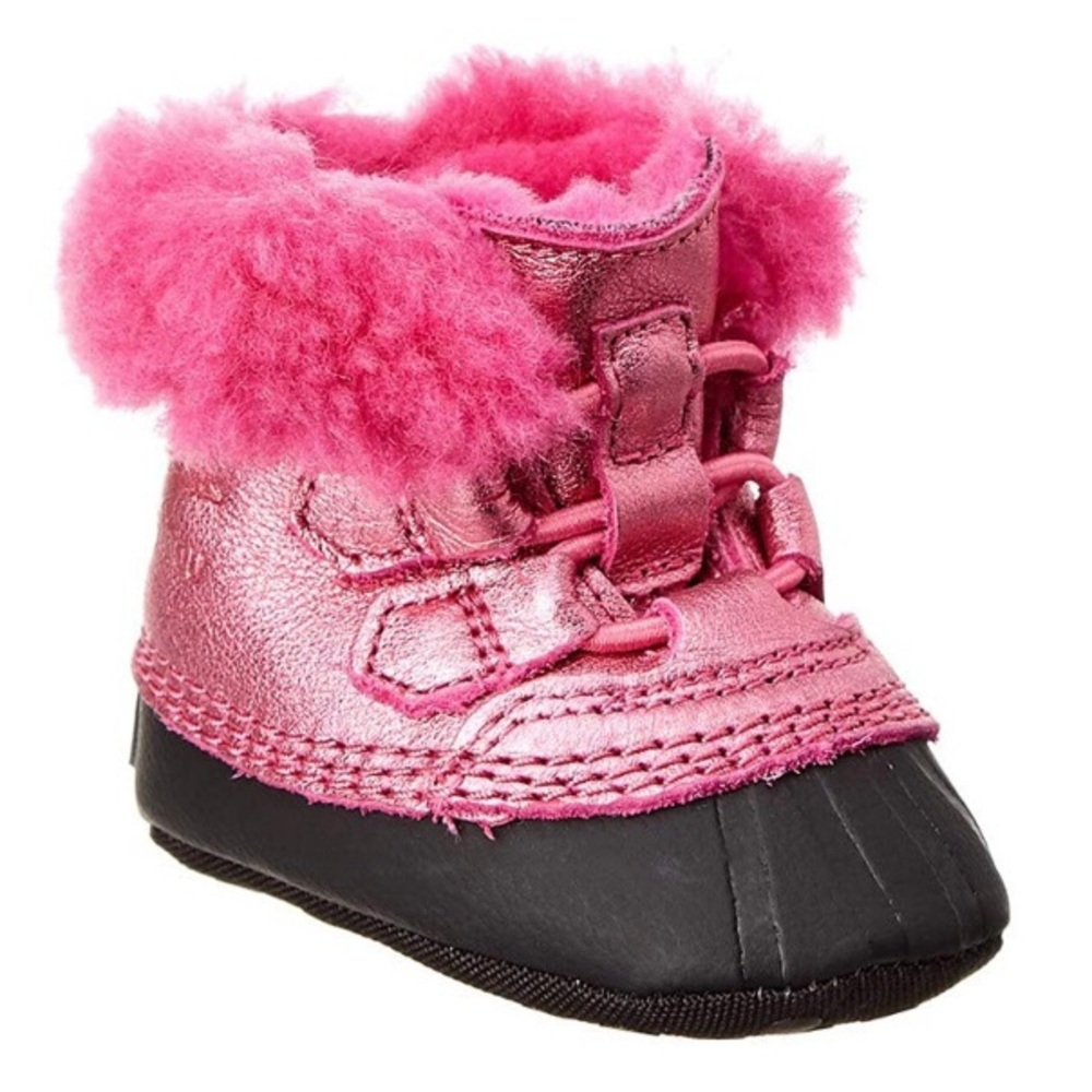 Adorable NIB Sorel Newborn Caribooties